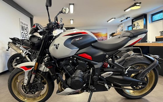 Gebrauchtmotorrad Triumph Trident 800 - Bild 6