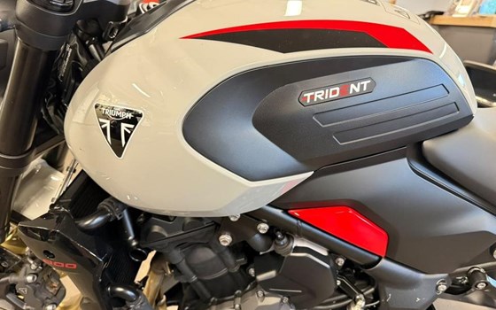 Gebrauchtmotorrad Triumph Trident 800 - Bild 8