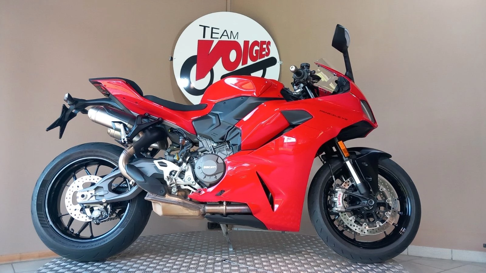 Ducati Panigale V2