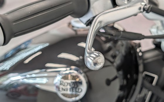 Gebrauchtmotorrad Royal Enfield Super Meteor 650 - Bild 10