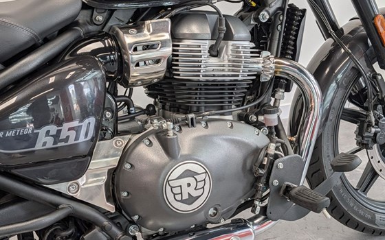 Gebrauchtmotorrad Royal Enfield Super Meteor 650 - Bild 7