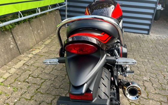 Gebrauchtmotorrad Kawasaki Z900 RS 50th Anniversary - Bild 11