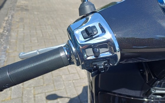 Neufahrzeug Vespa GTS 125 Super - Bild 11