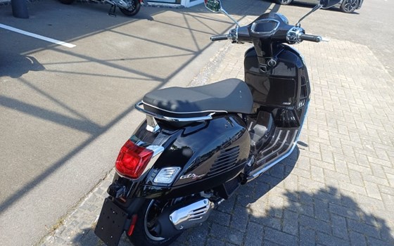 Neufahrzeug Vespa GTS 125 Super - Bild 4