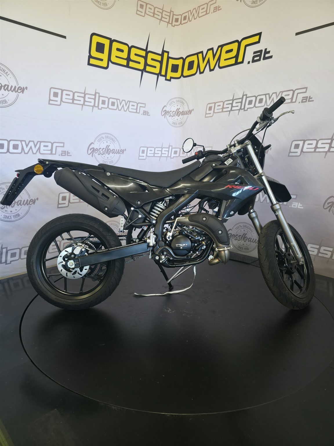 Neumotorrad