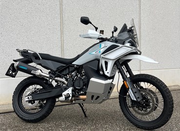 Neumotorrad CFMOTO 1000MT-X