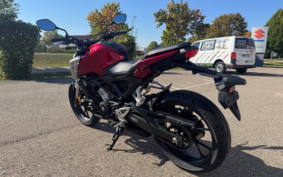 Gebrauchtmotorrad Honda CB125R - Bild 3
