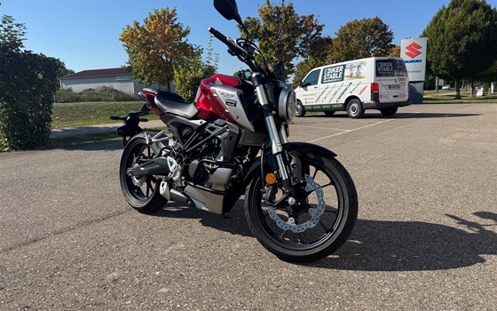 Gebrauchtmotorrad Honda CB125R - Bild 4