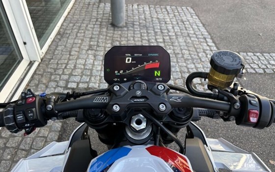 Gebrauchtmotorrad BMW M 1000 RR - Bild 7
