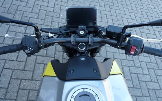 Gebrauchtmotorrad Honda CB750 Hornet E-Clutch - Bild 5