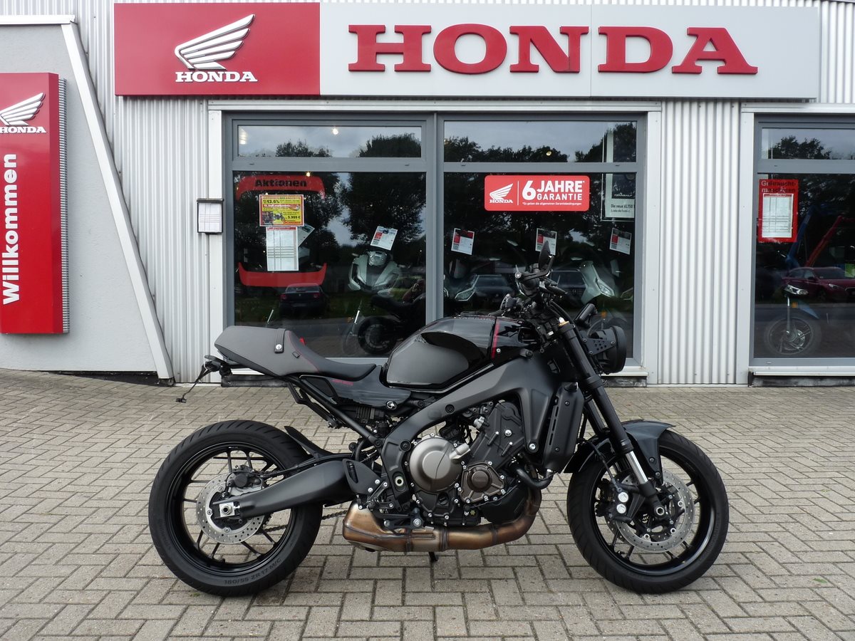 Yamaha XSR900