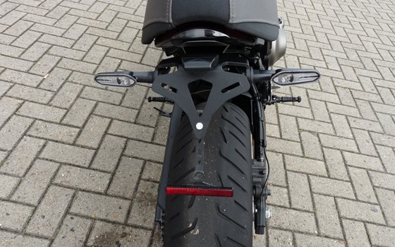 Gebrauchtmotorrad Yamaha XSR900 - Bild 11
