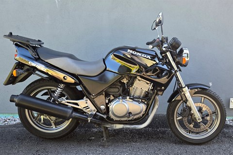 Top 5 der LowBudget-Nakedbikes