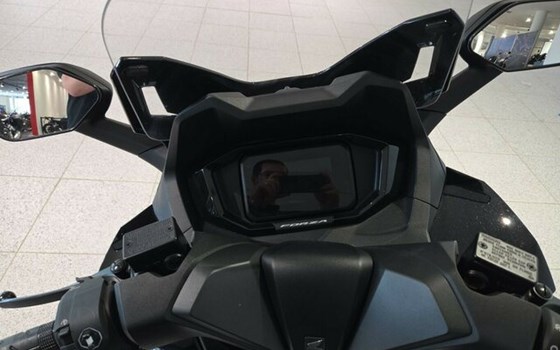 Gebrauchtmotorrad Honda Forza 350 - Bild 6