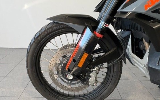 Gebrauchtmotorrad KTM 890 Adventure - Bild 19