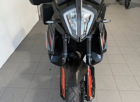 Gebrauchtmotorrad KTM 890 Adventure - Bild 9