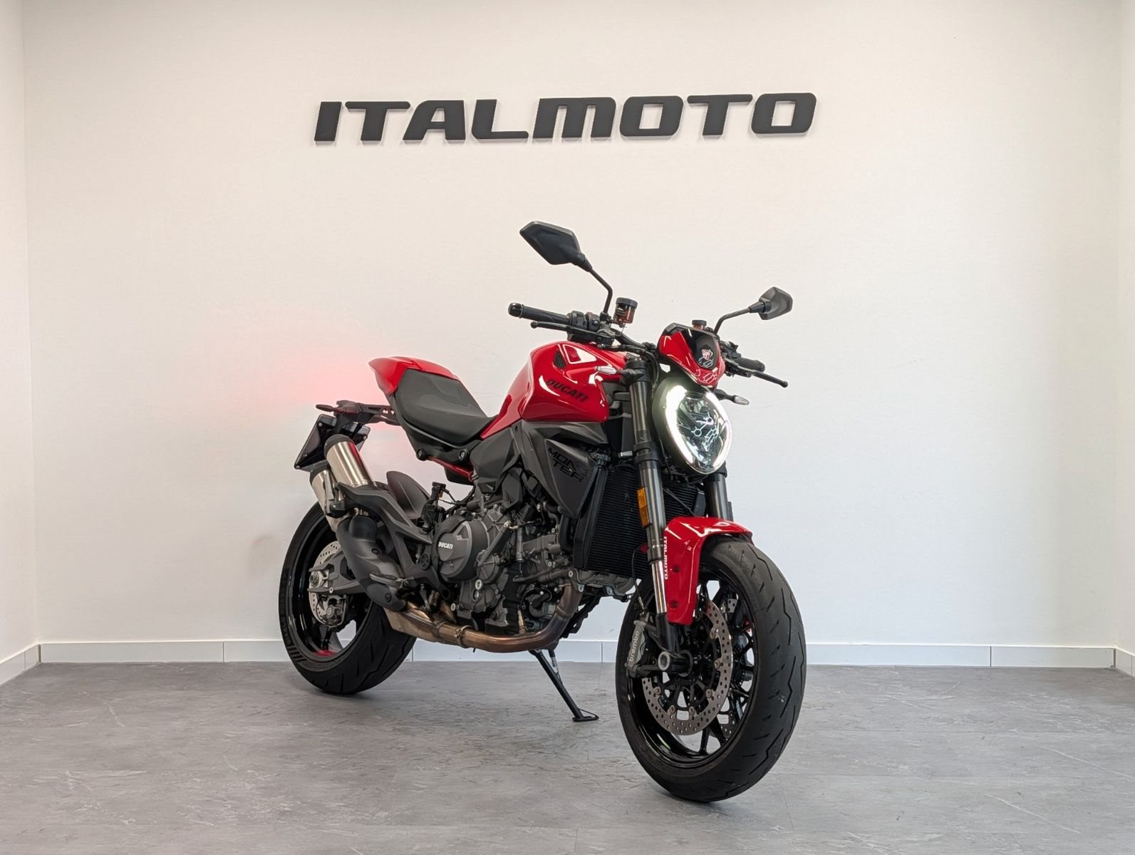 Ducati Monster +