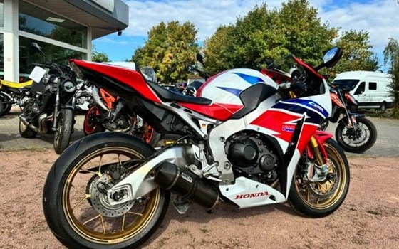 Gebrauchtmotorrad Honda CBR1000RR Fireblade SP - Bild 3