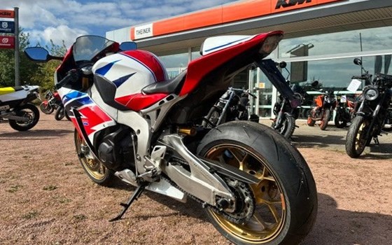 Gebrauchtmotorrad Honda CBR1000RR Fireblade SP - Bild 8