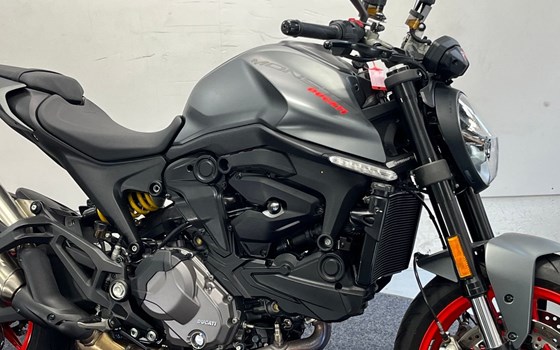 Gebrauchtmotorrad Ducati Monster + - Bild 2