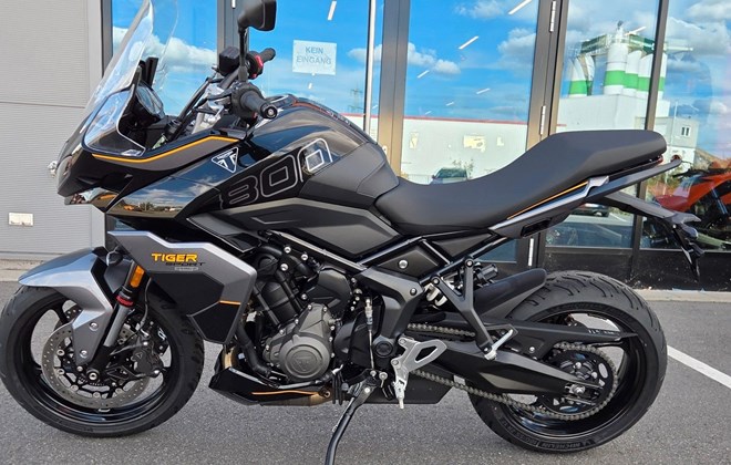 Triumph Tiger Sport 800