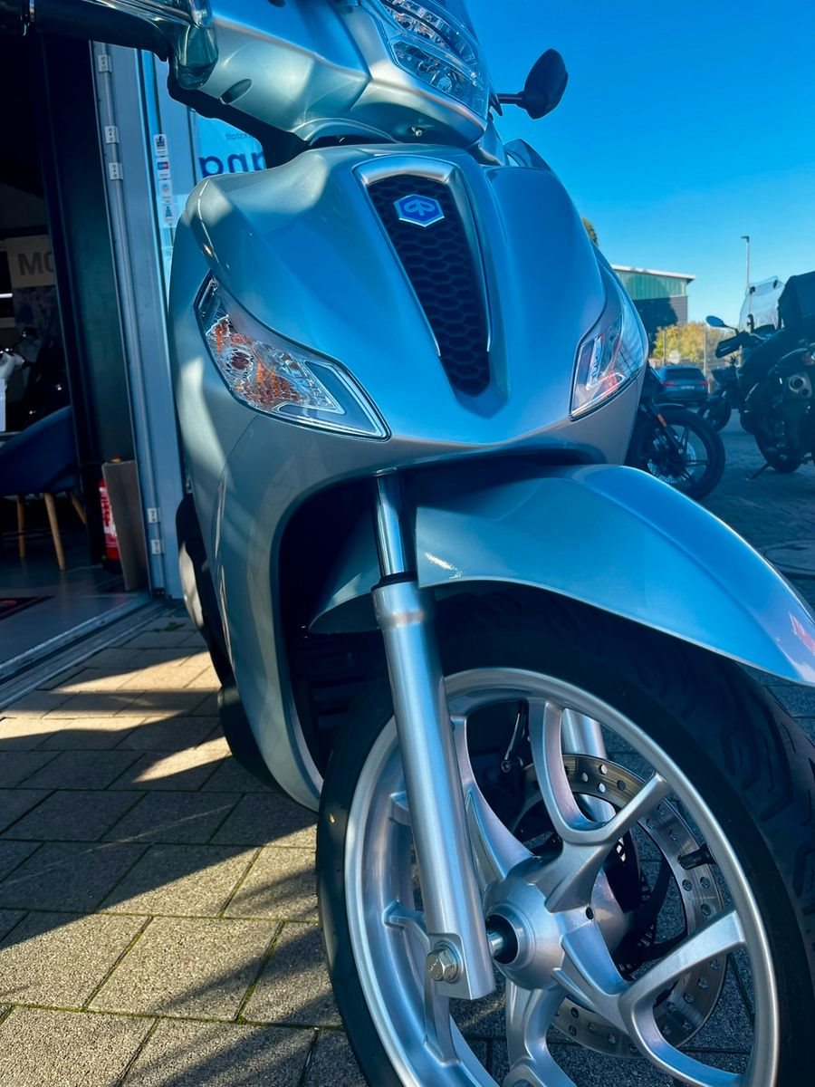 Piaggio Medley 125