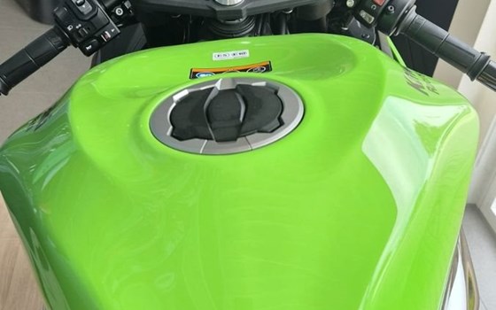 Neufahrzeug Kawasaki Ninja ZX-6R - Bild 6