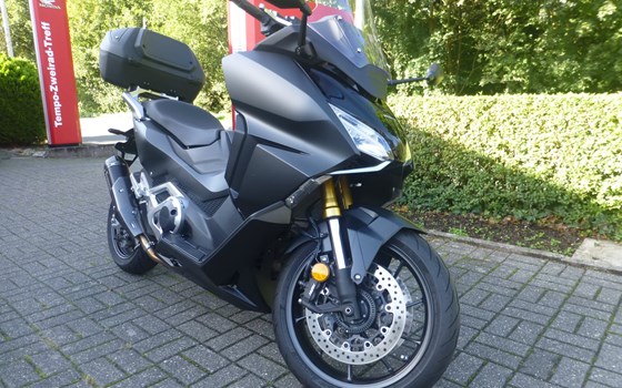 Gebrauchtmotorrad Honda Forza 750 - Bild 11