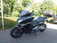 Honda Forza 750