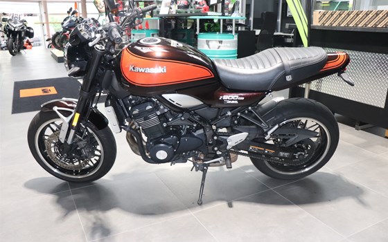 Gebrauchtmotorrad Kawasaki Z900 RS - Bild 2