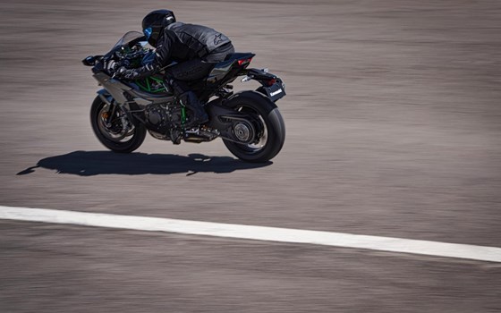 Neufahrzeug Kawasaki Ninja H2 Carbon - Bild 10
