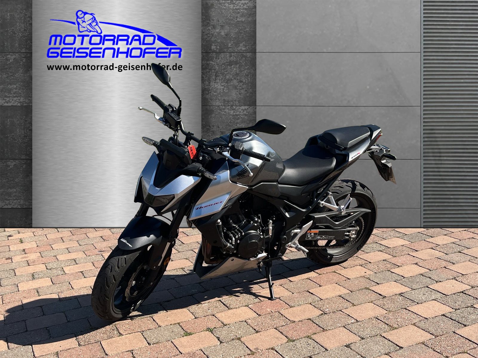 Honda CB750 Hornet E-Clutch