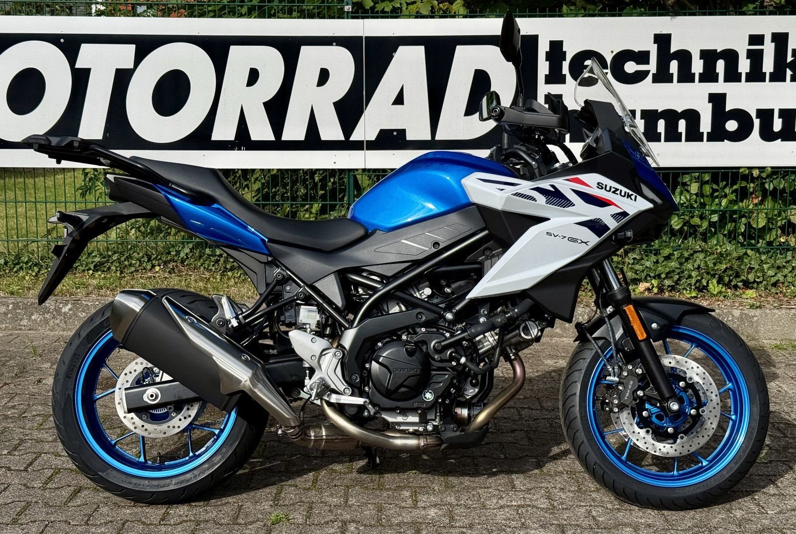 Suzuki SV-7GX