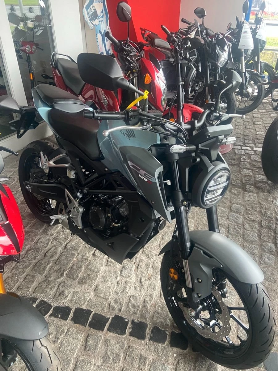 Honda CB125R