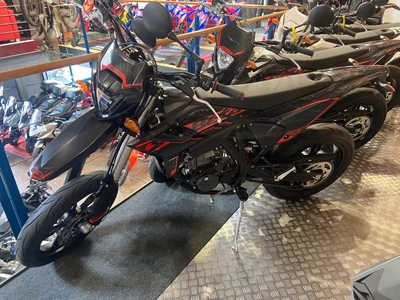 RR 125 LC Motard