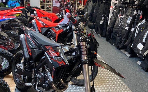 Neufahrzeug Beta RR 125 LC Motard - Bild 10