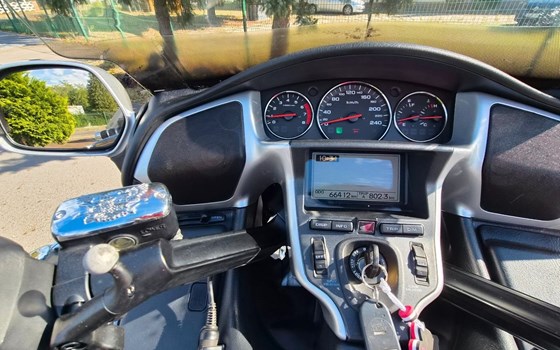 Gebrauchtmotorrad Honda GL 1800 Goldwing - Bild 7