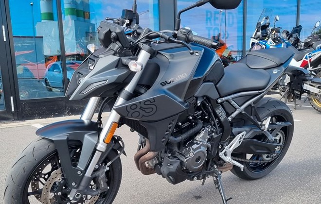 Suzuki GSX-8S