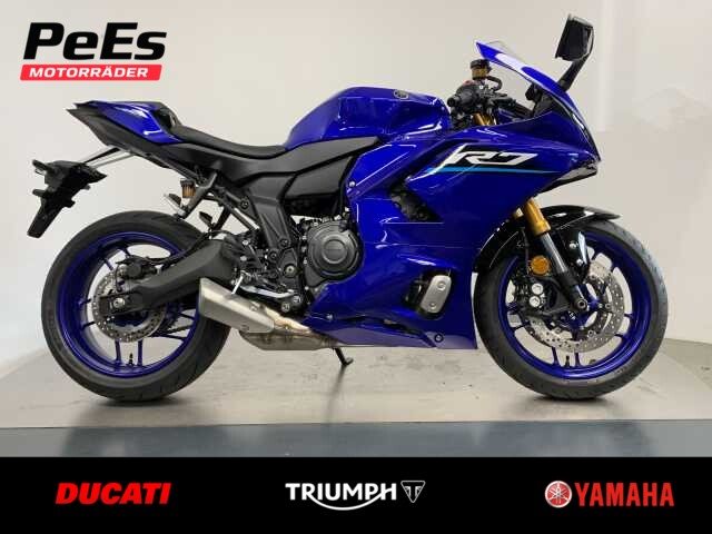 Yamaha R7