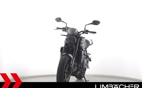 Gebrauchtmotorrad Triumph Trident 660 - Bild 3
