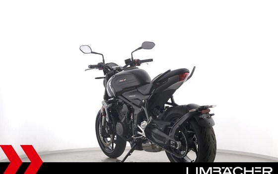 Gebrauchtmotorrad Triumph Trident 660 - Bild 7