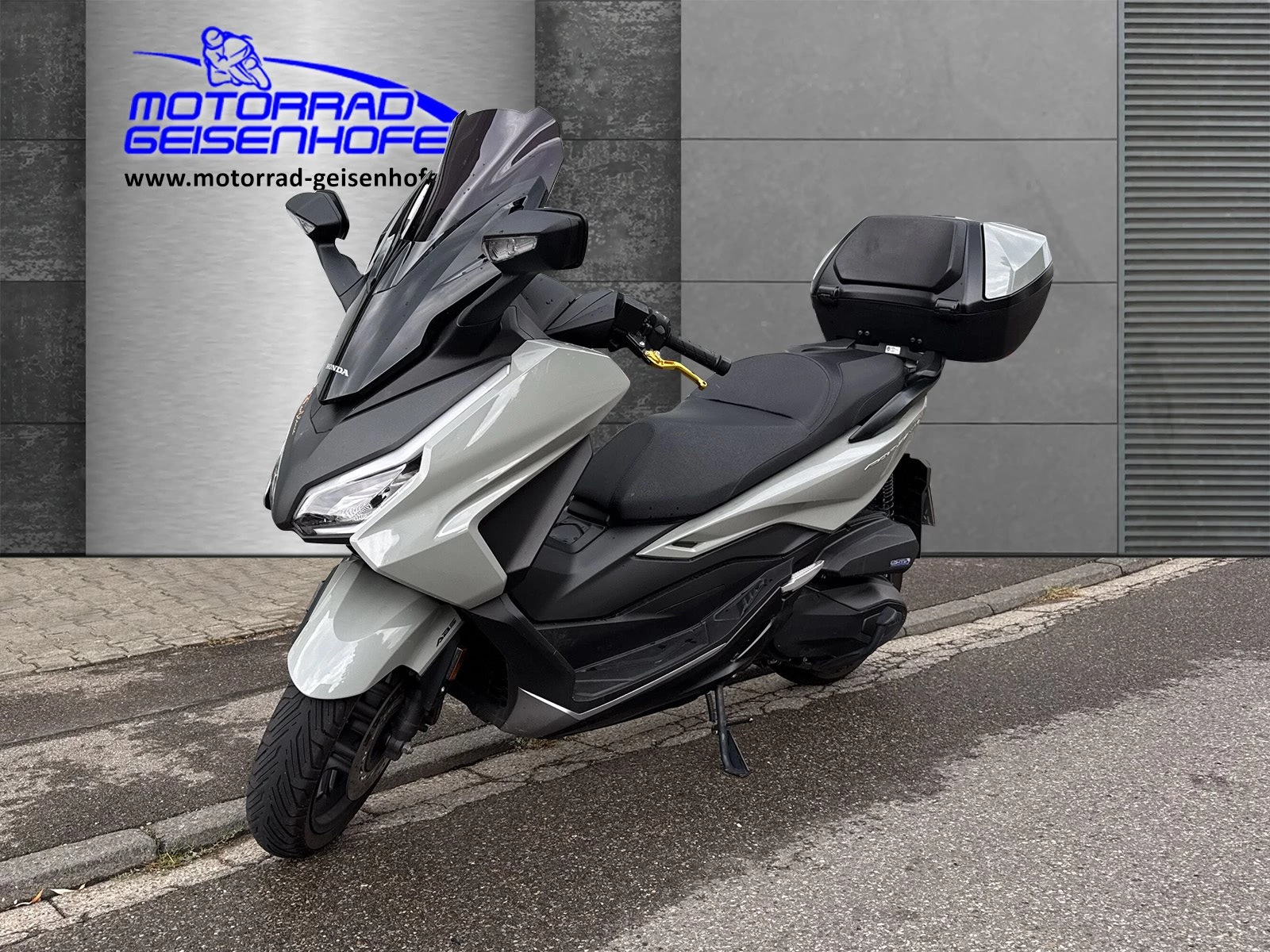 Honda Forza 350