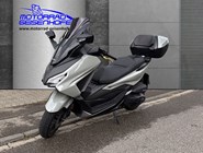 Honda Forza 350