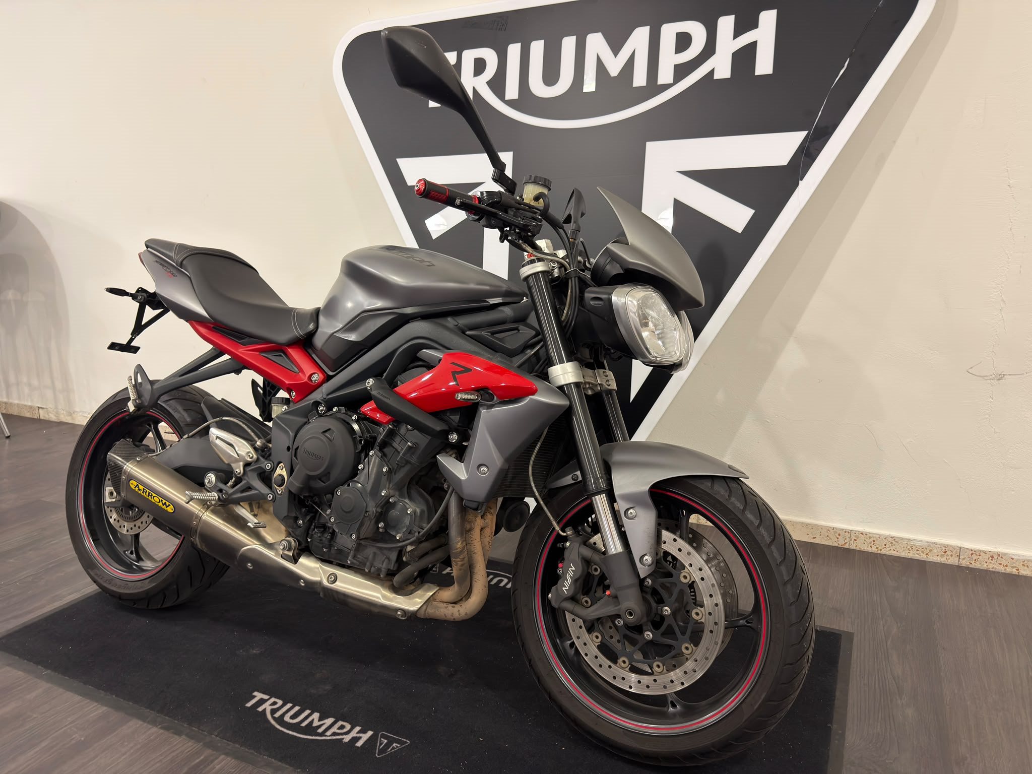 Triumph Street Triple 765 R