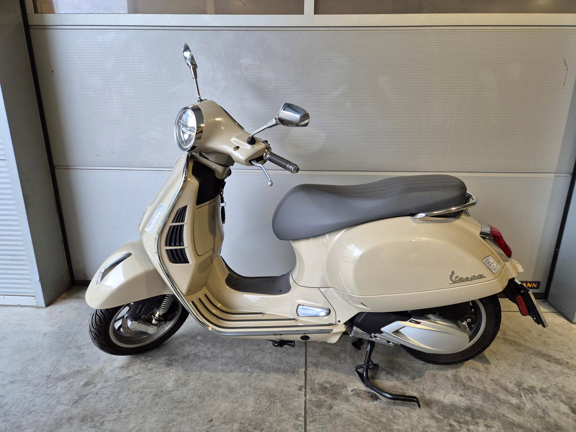 Vespa GTS 310
