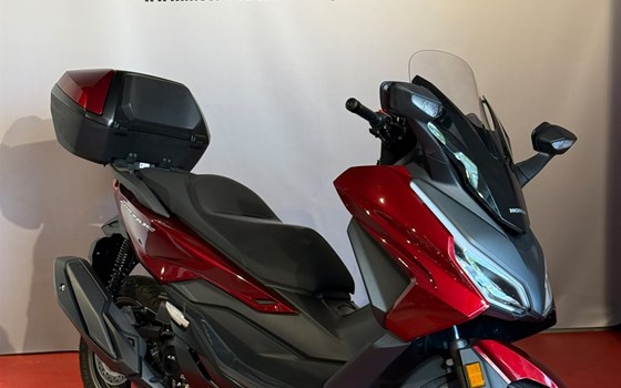 Gebrauchtmotorrad Honda Forza 350 - Bild 1