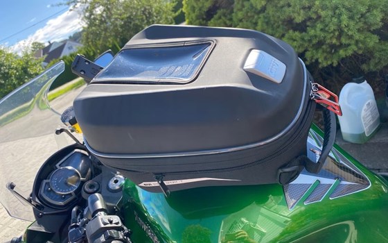Gebrauchtmotorrad Kawasaki Z1000SX - Bild 11
