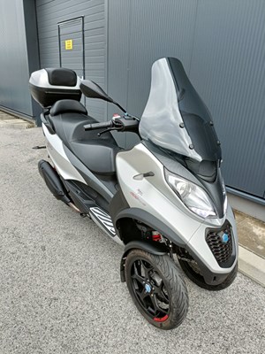 Piaggio MP3 400 Sport (Grigio Cometa Matt) - Bild 5