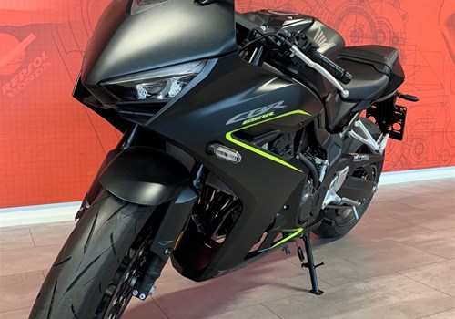 Honda CBR650R E-Clutch