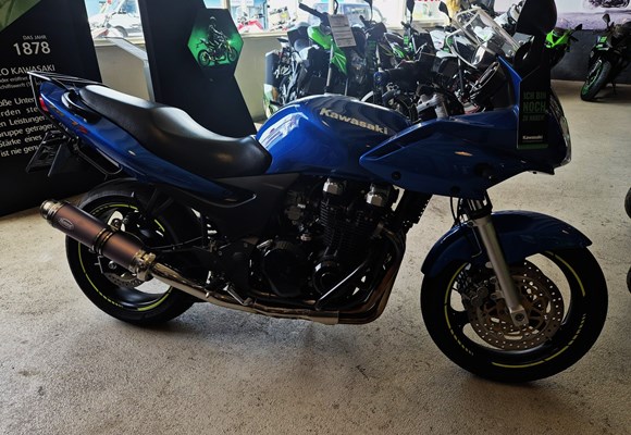 Kawasaki ZR-7 S